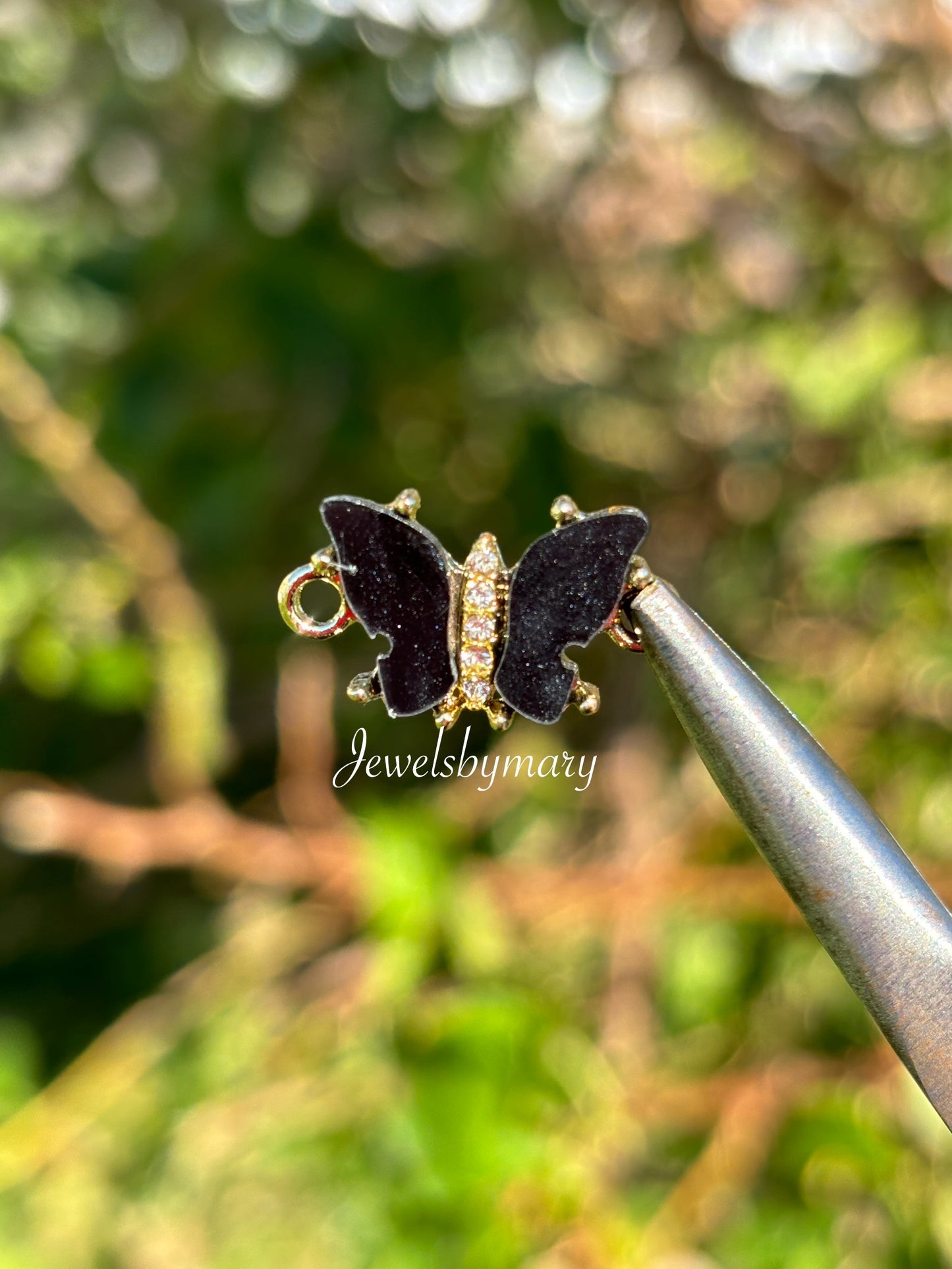 Mariposa connector