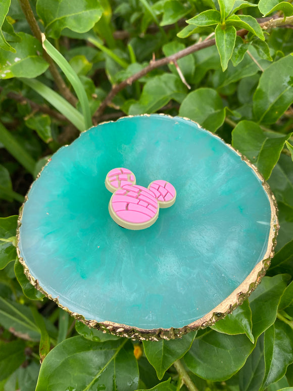 Mickey concha croc charm ( pink )