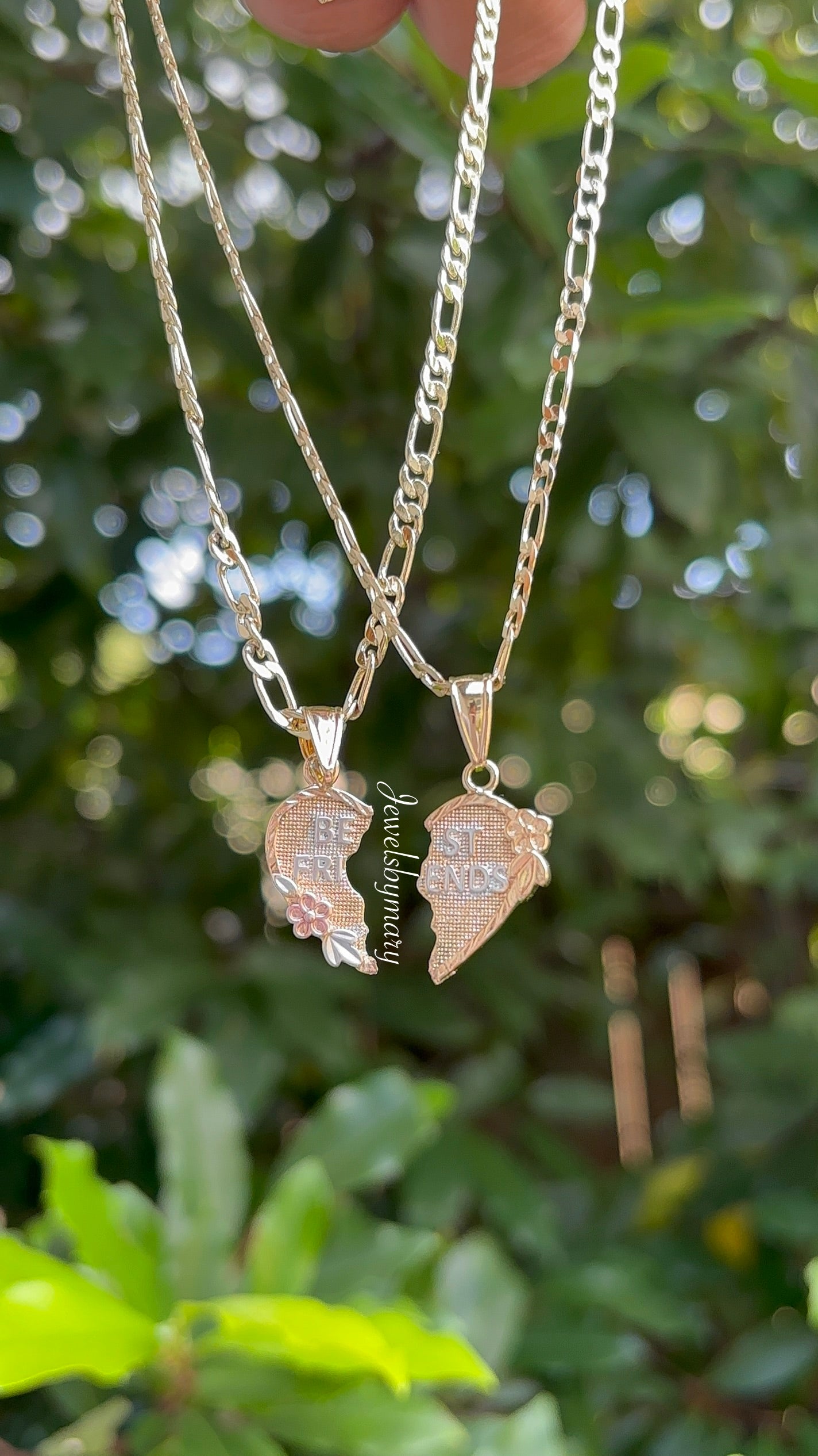 Best friend necklace set