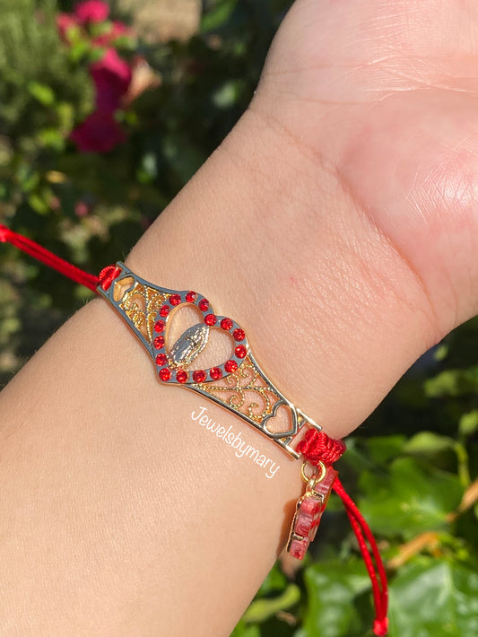 Red Virgen heart bracelet