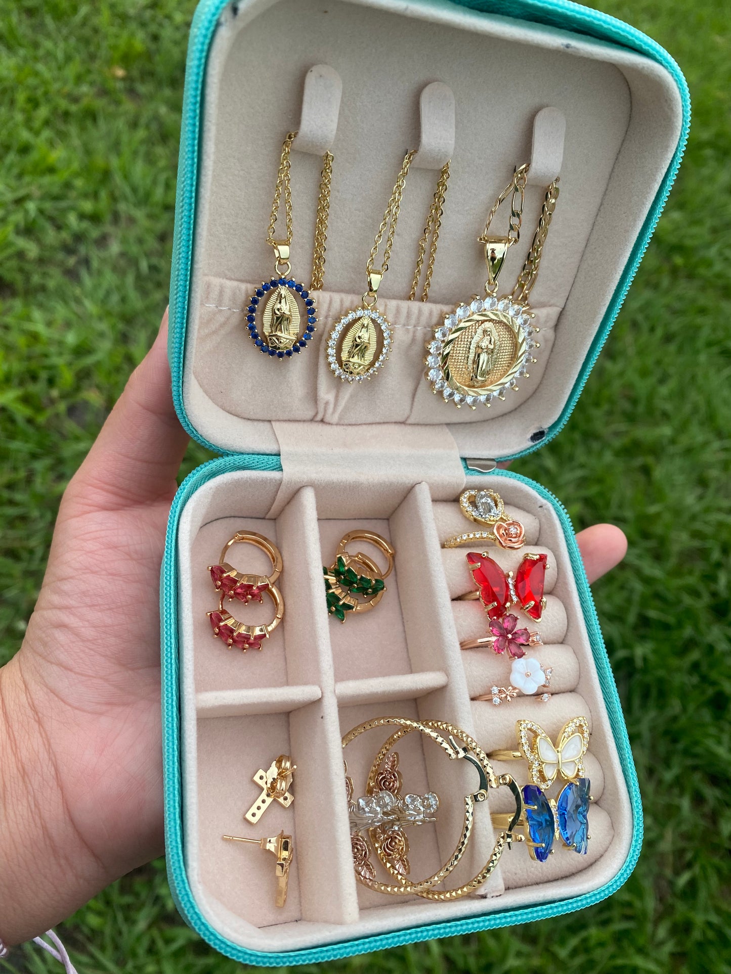 Small jewelry travel box