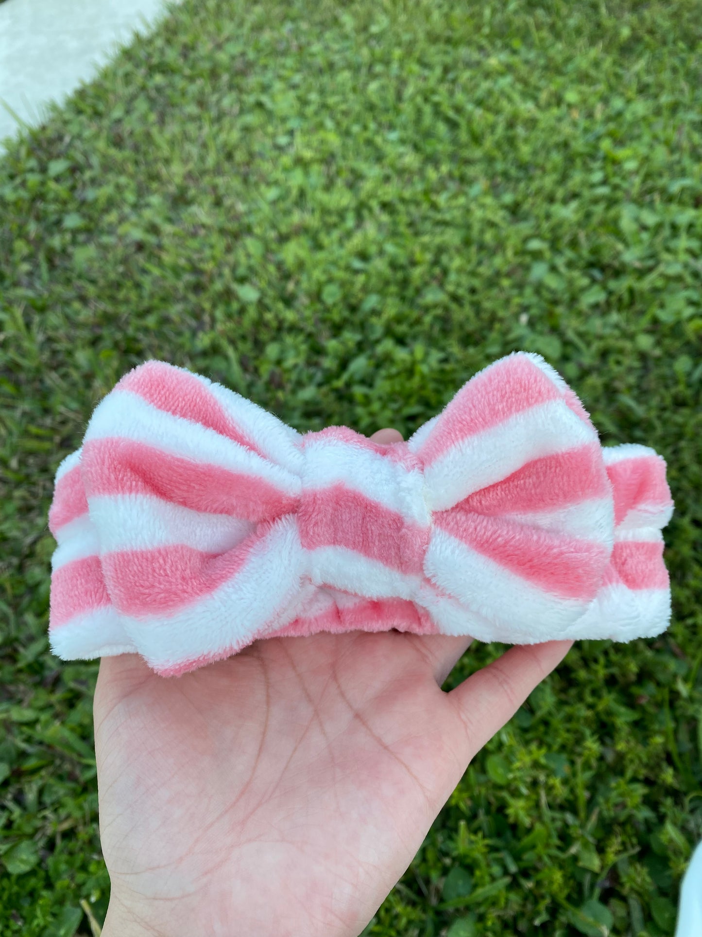 S2 pink and white spa headband