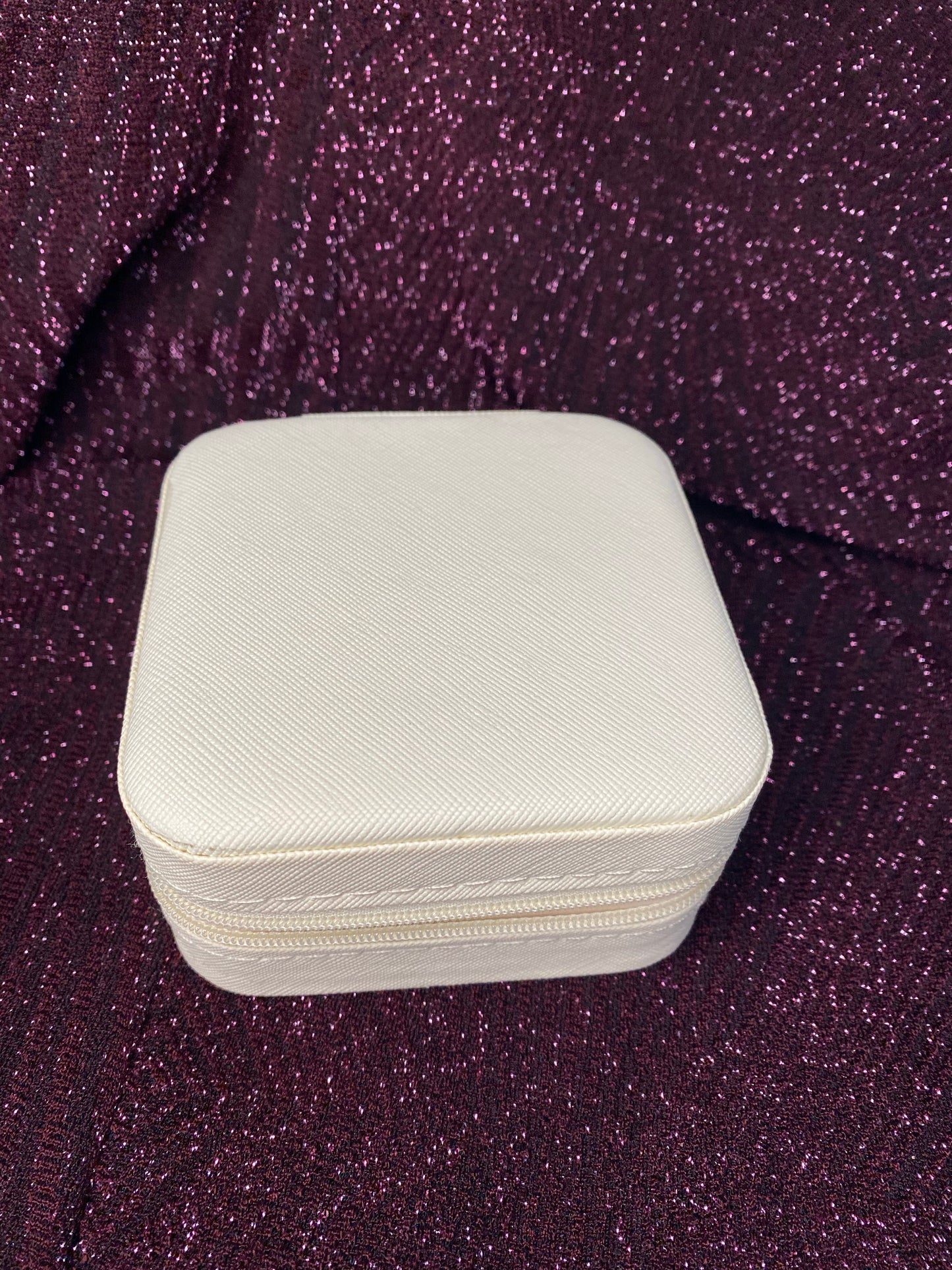 Small jewelry travel box